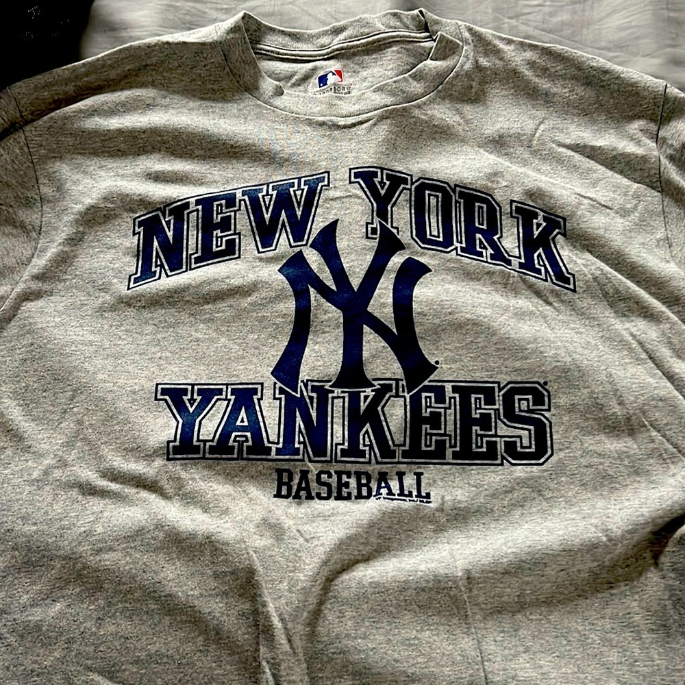 Yankees Long Sleeve Tee (NWOT)